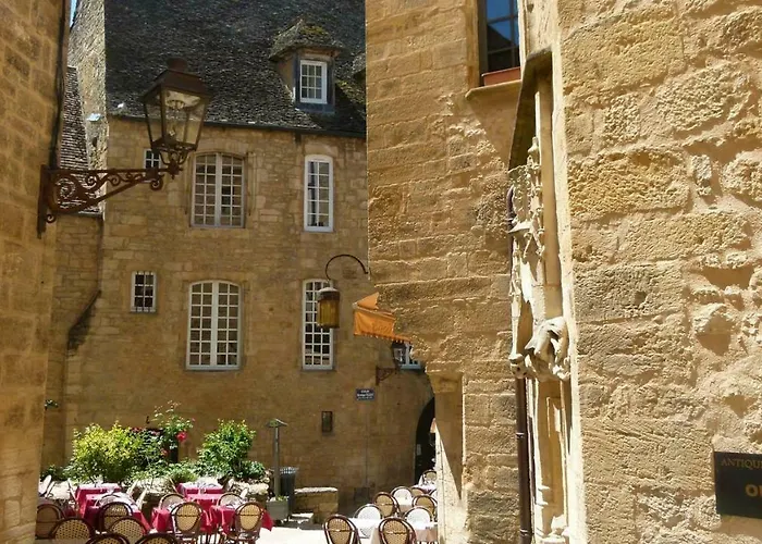 La Bonbonniere